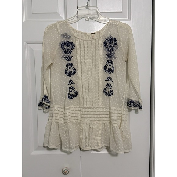 Free People Tops - Free People Jocelyn Dot Off‎ White Lace Tunic Boho Sz XS Festival Grunge Western